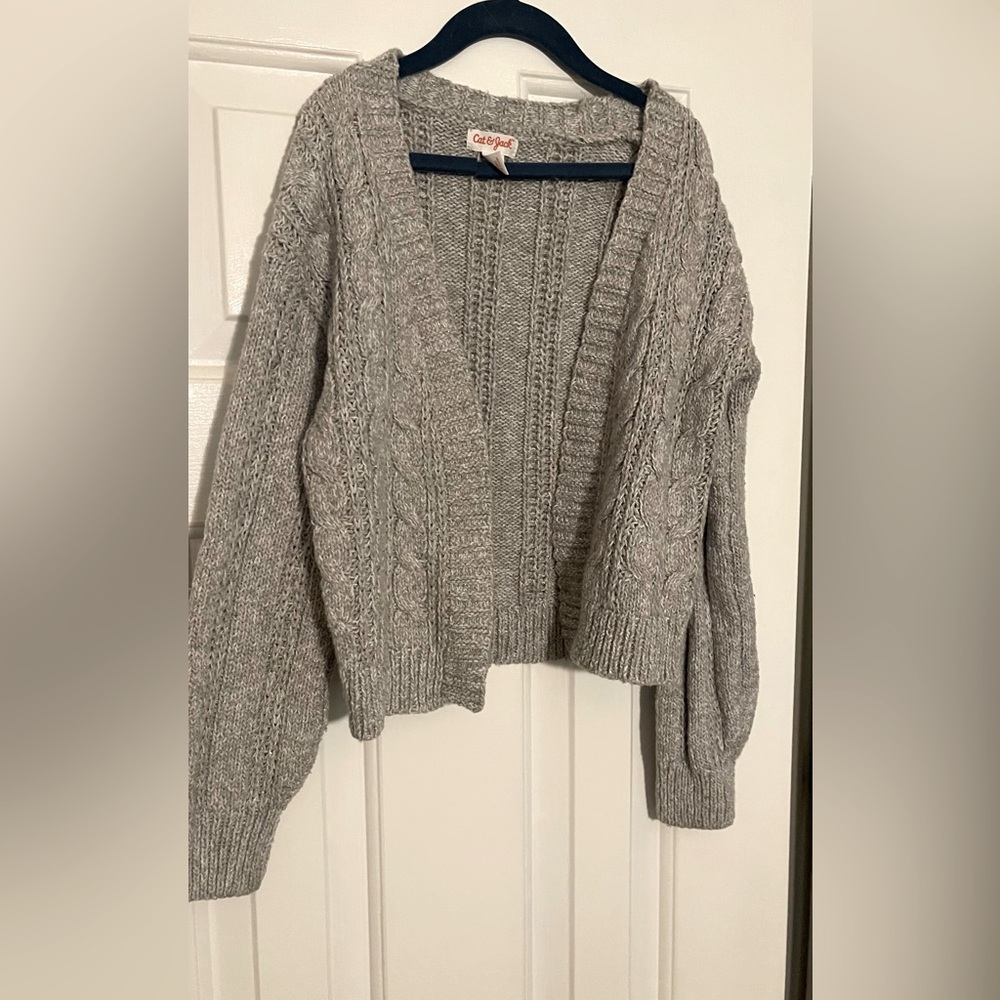 Girls cat and jack gray cardigan with silver shimmer size small (6/7)